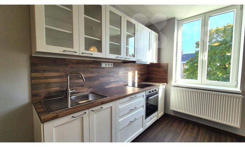 2+kk, nám. Svobody 1943, Přerov I-Město, 52 m²