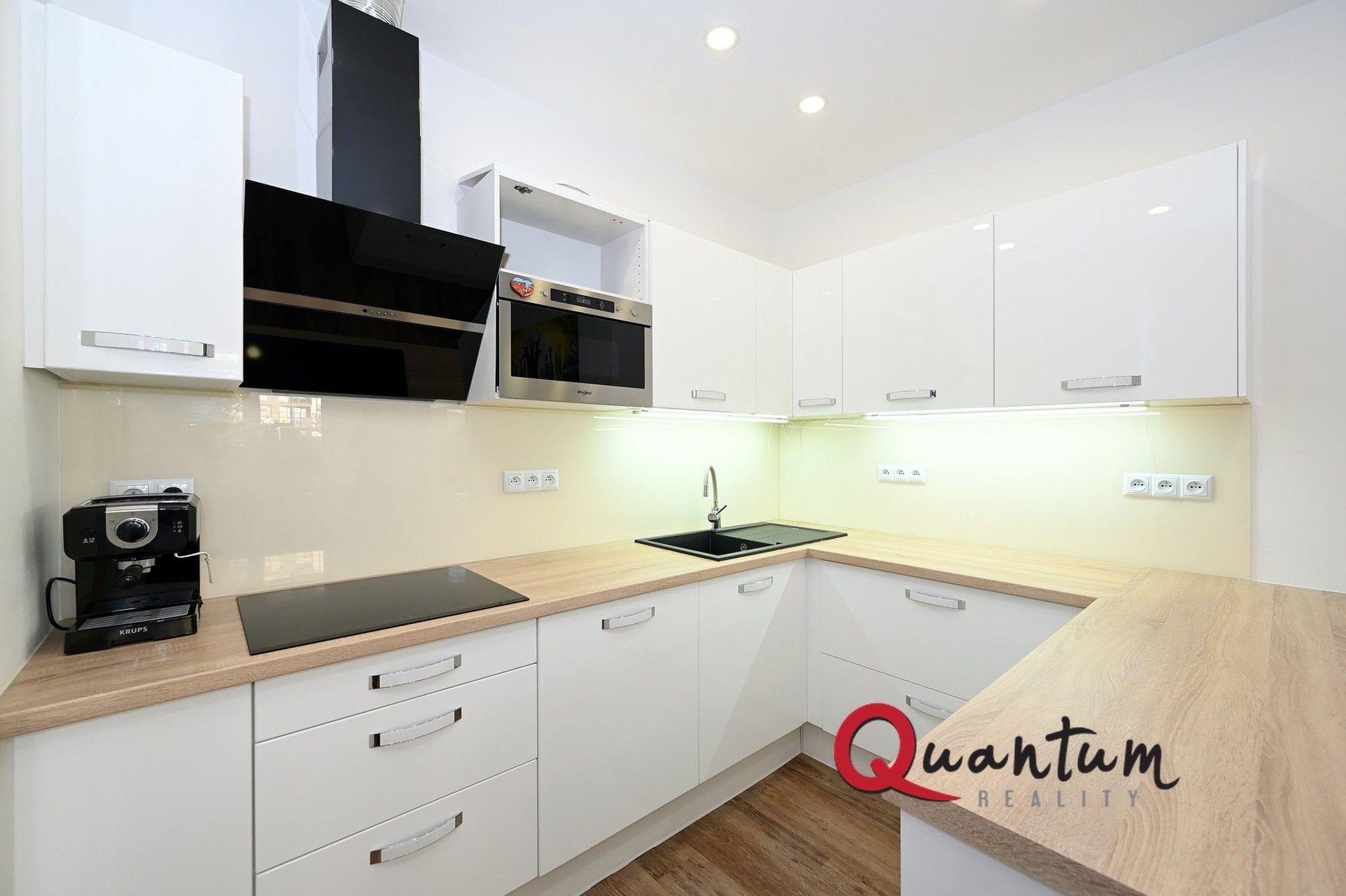 Pronájem byt 3+kk - Horní Měcholupy, Praha, 78 m²