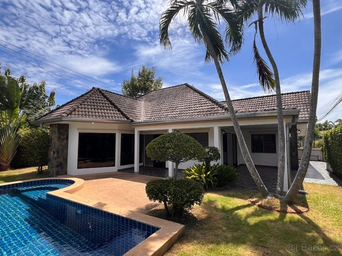 Rodinné domy, 987 66, Zahraničí