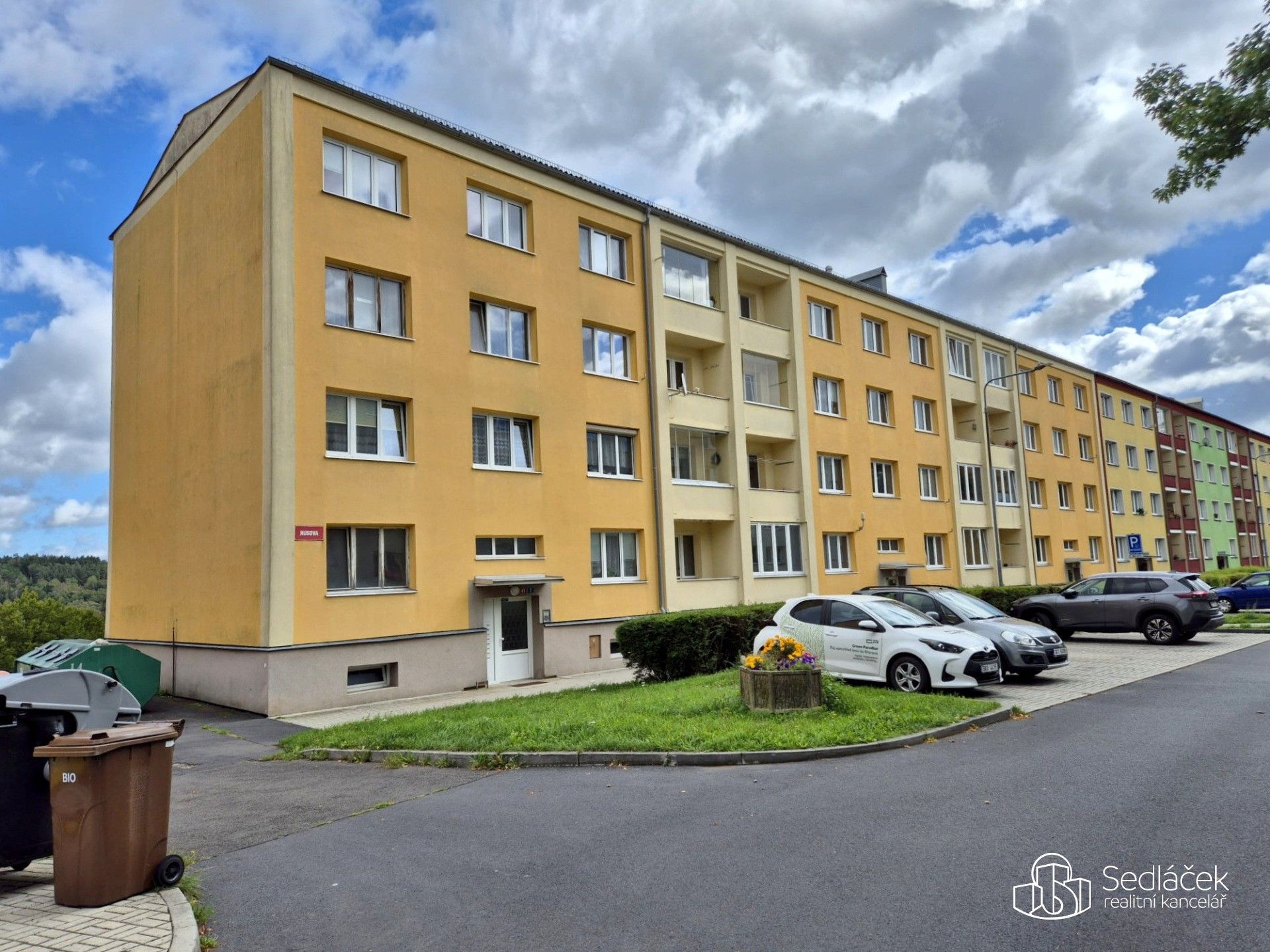 1+1, Husova, Nová Role, 35 m² - 1