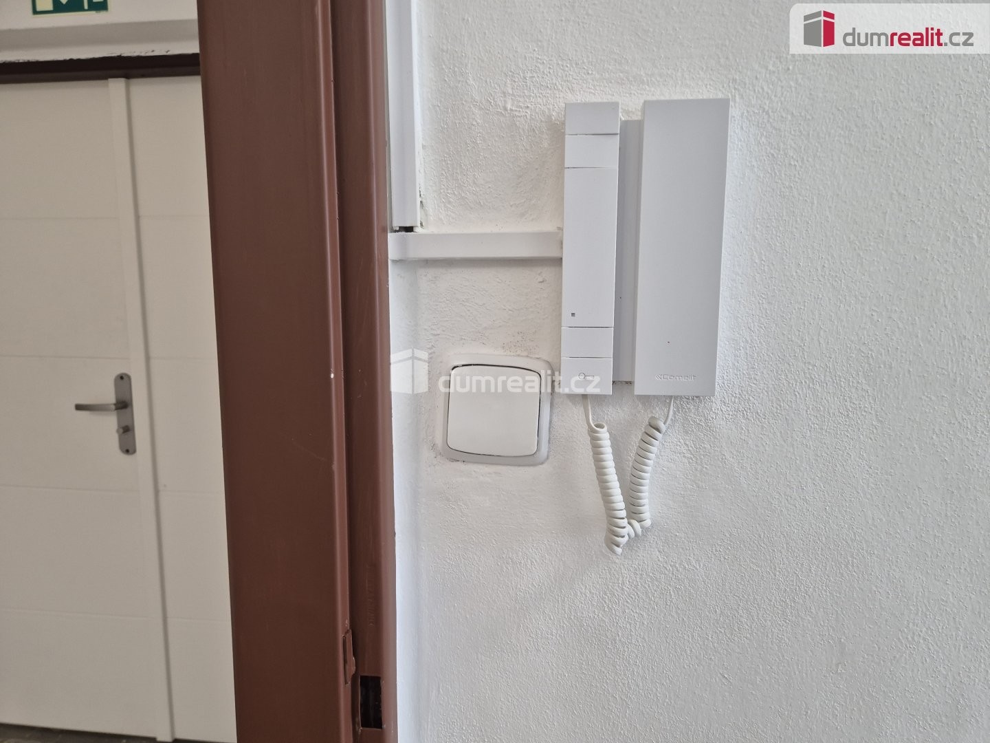 Pronájem komerční - Na Zlaté stoce, České Budějovice, 13 m² - 5