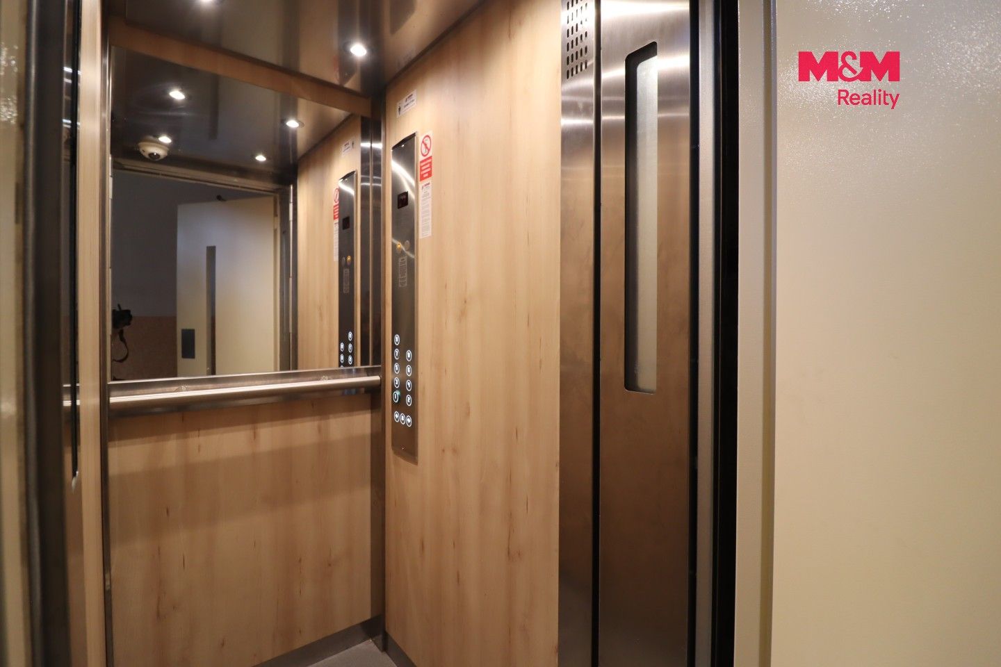 Byt 1+1 · 27 m² · Moskevská, Most - 3