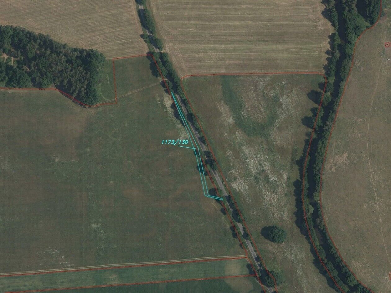 Pozemek, 608 m²