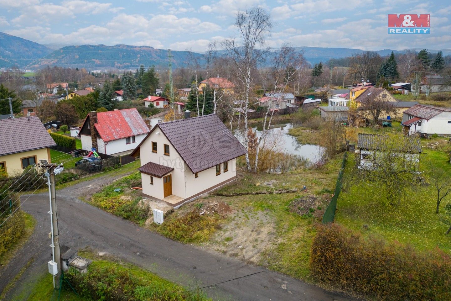 Chaty, Velký Rybník, Hroznětín, 85 m²