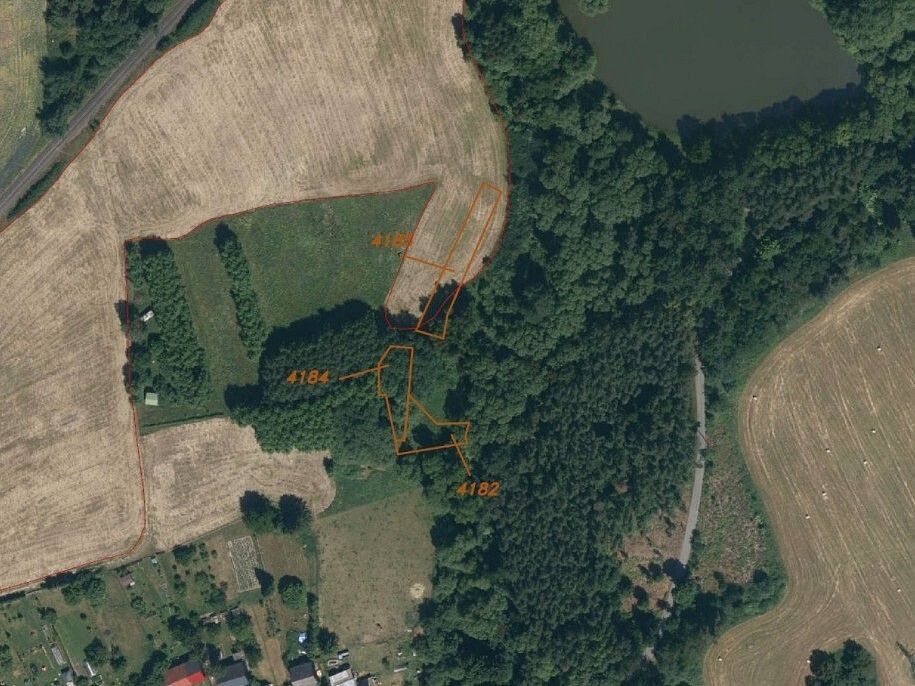 Louka, 1 549 m²