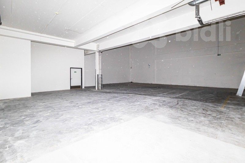 Sklady, Víta Nejedlého 1063, Hradec Králové, 131 m²