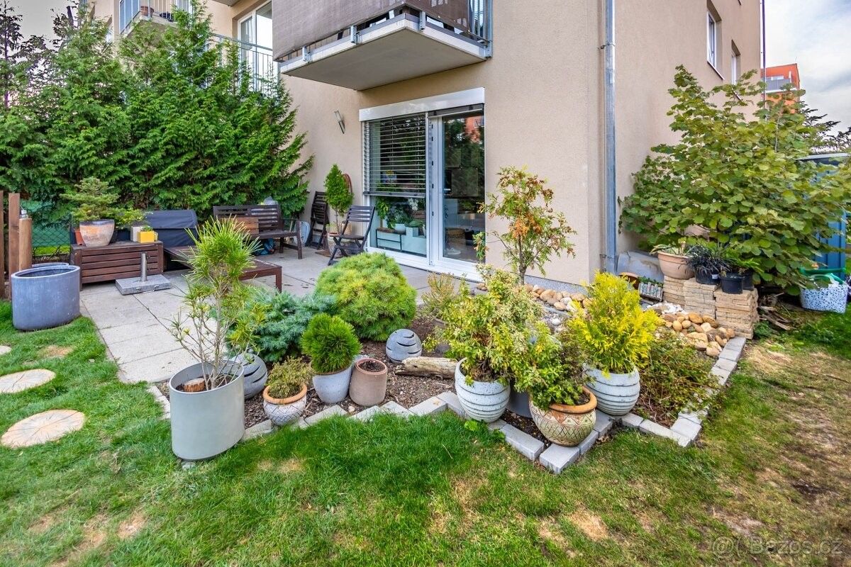 Pronájem byt - Hostivice, 253 01