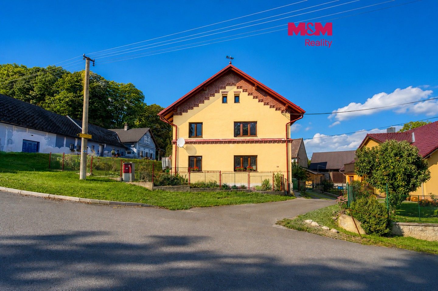 Rodinné domy, Dlažov, okres Klatovy, 223 m² - 1