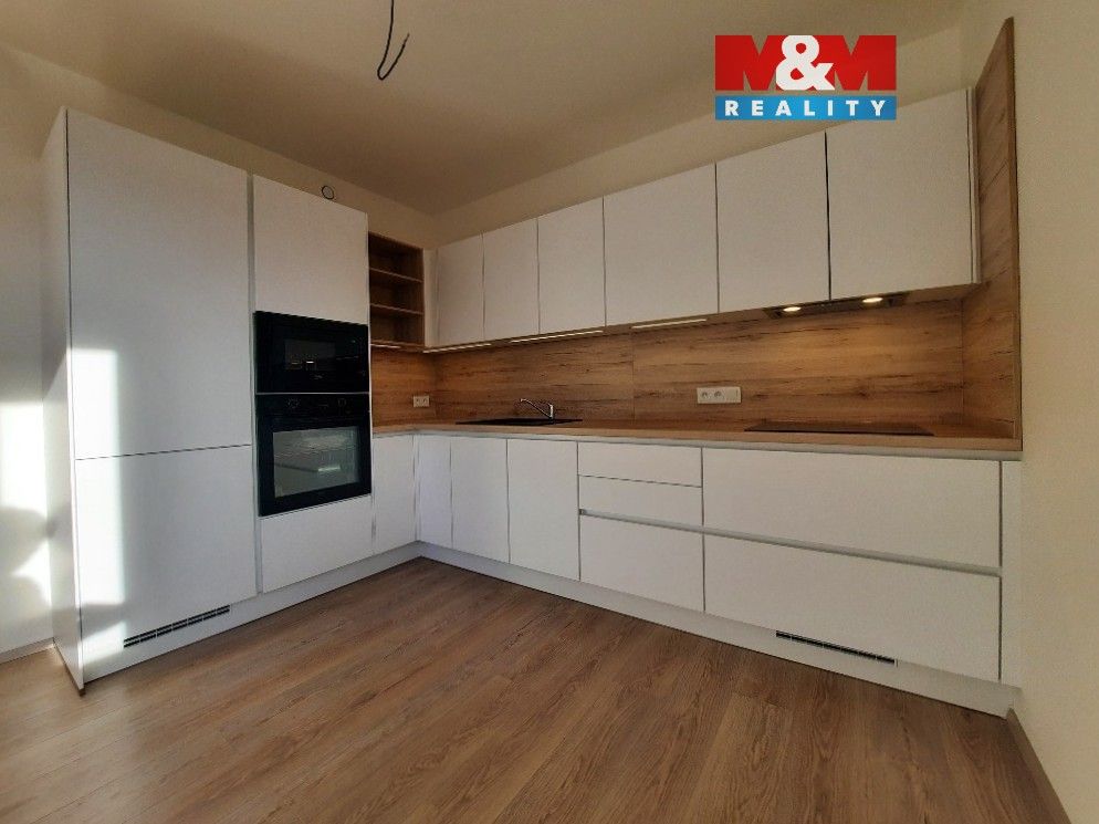 3+kk, Werichova, Praha, 63 m²