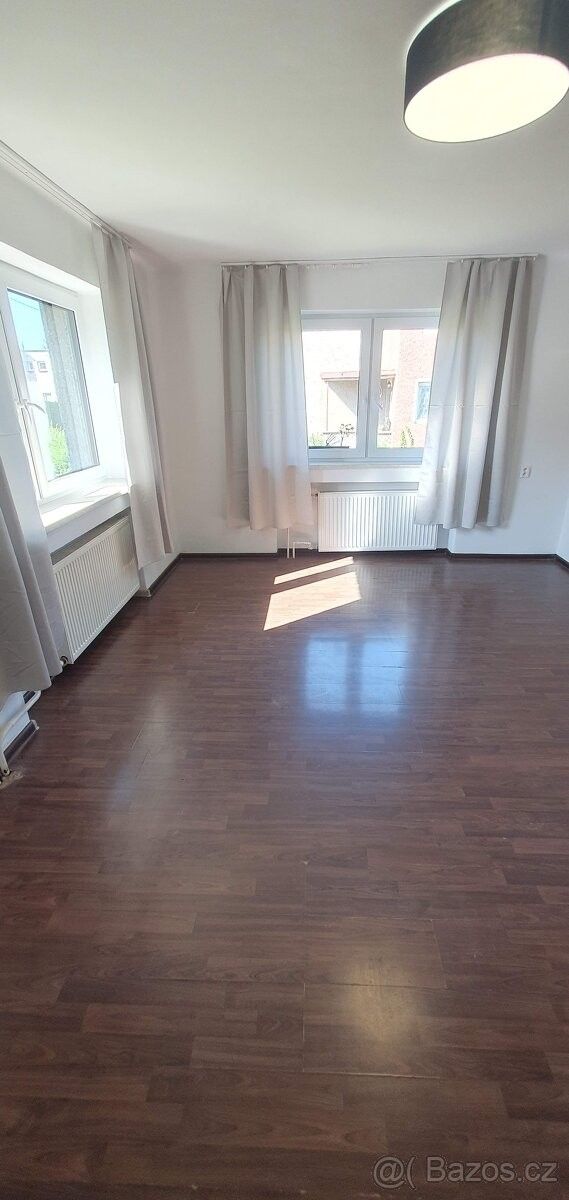 Rodinné domy, Karviná, 733 01