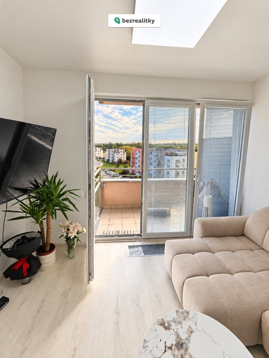 Byt 1+kk · 38 m² · Kadečkové 869, Praha Letňany - 4