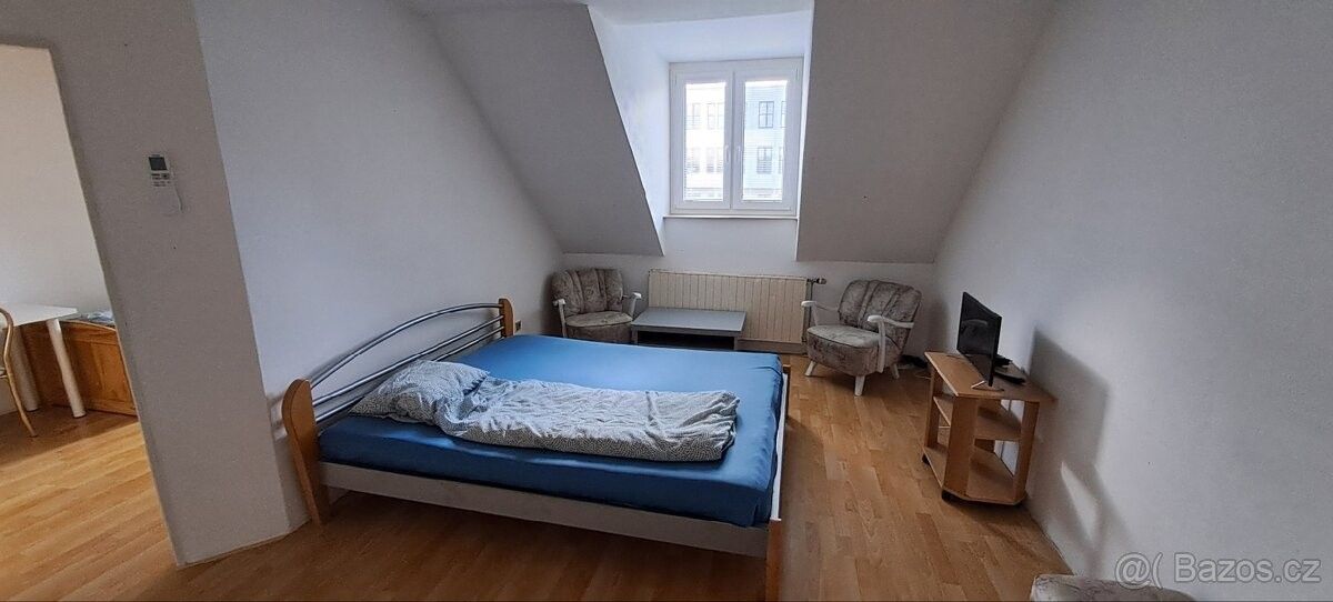 Byty, Hodonín, 695 01