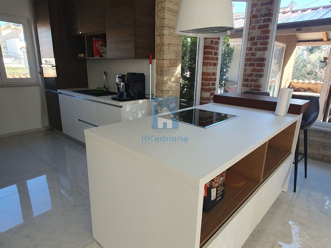 Rodinný dům · 987 66, Zahraničí - 4