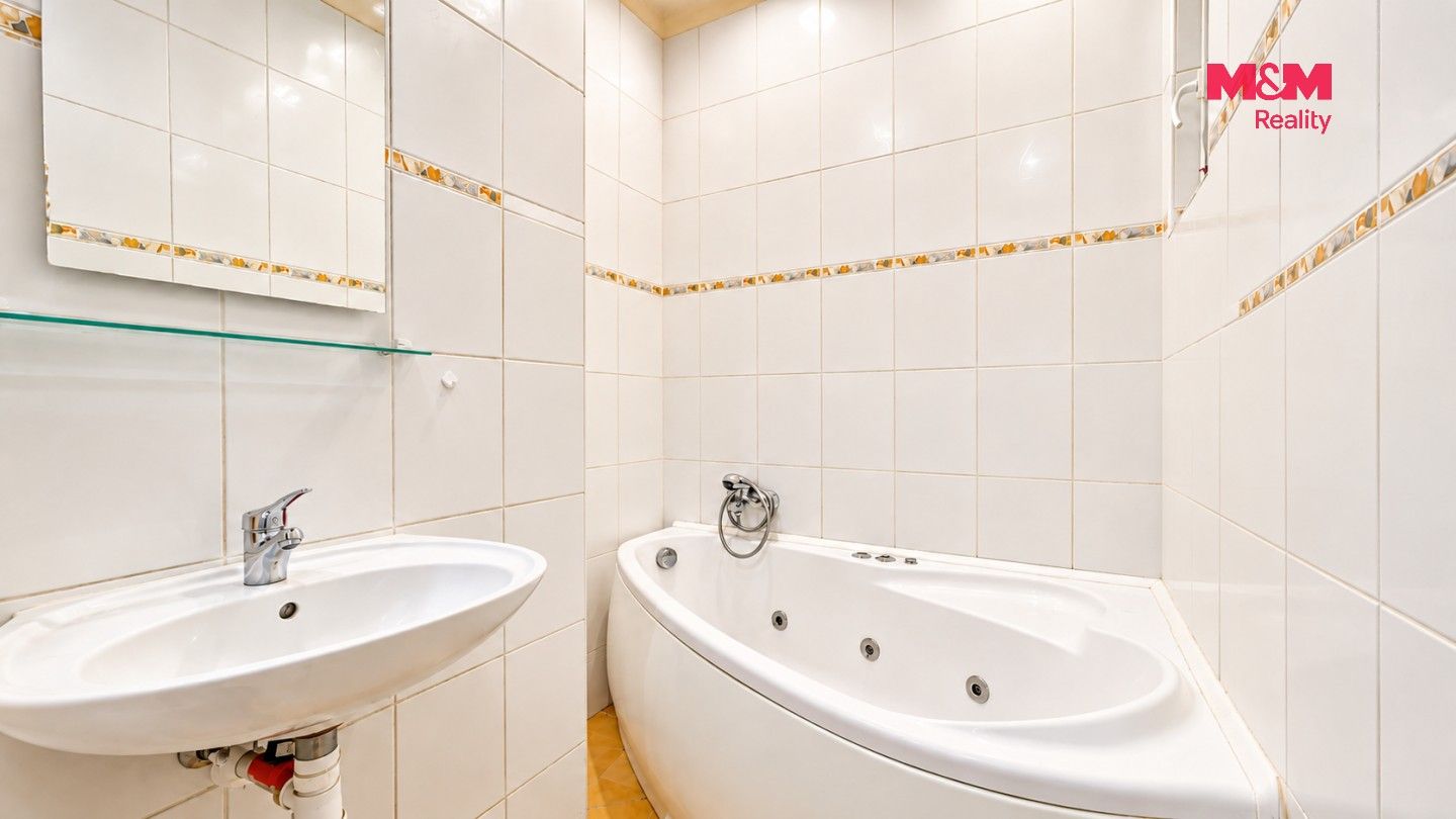Byt 1+kk · 28 m² · Počátecká, Praha - 3