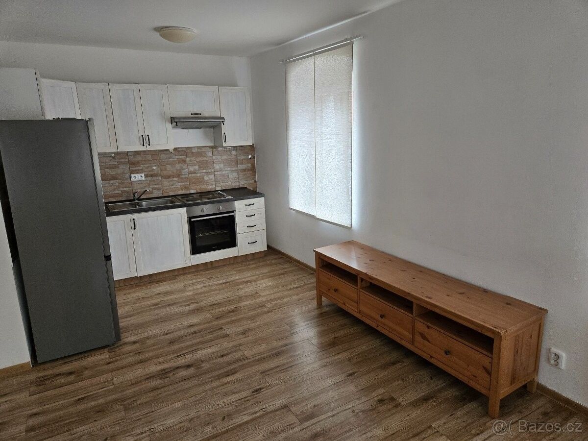Byty, Brodce nad Jizerou, 294 73 - 2
