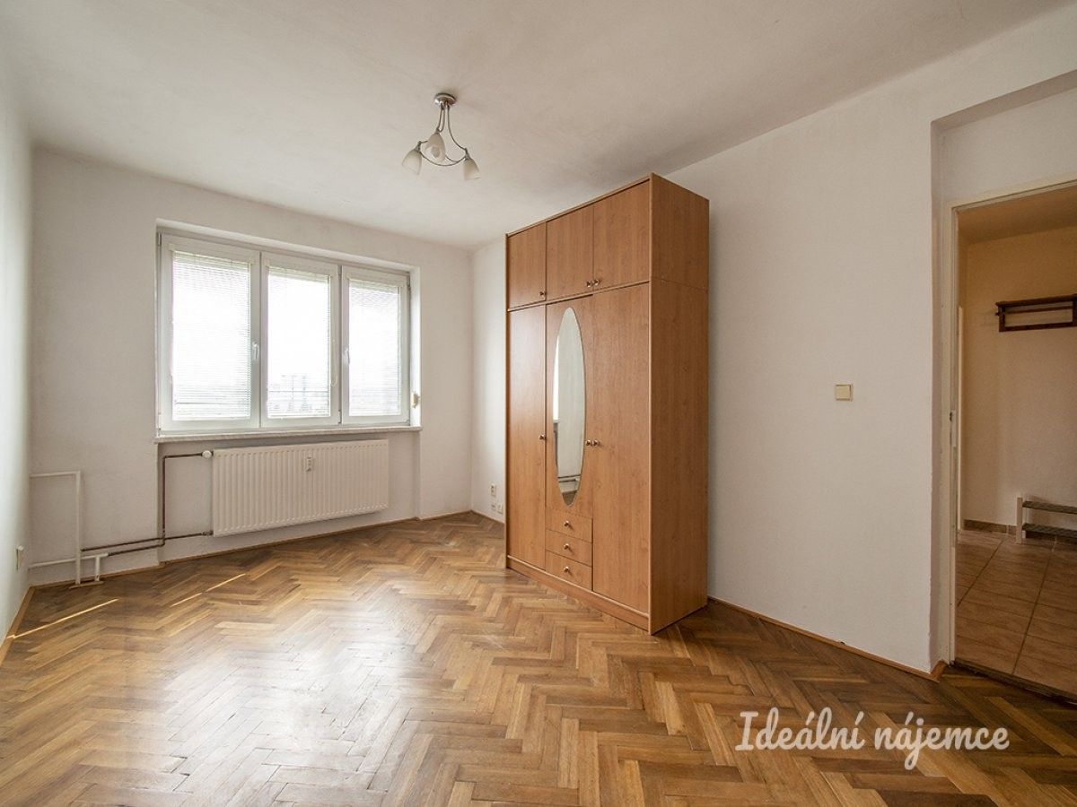Byt 2+1 · 52 m² · Černokostelecká, Praha - 4