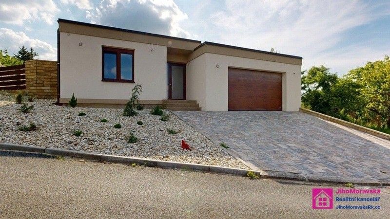 Rodinné domy, Klobouky u Brna, 691 72