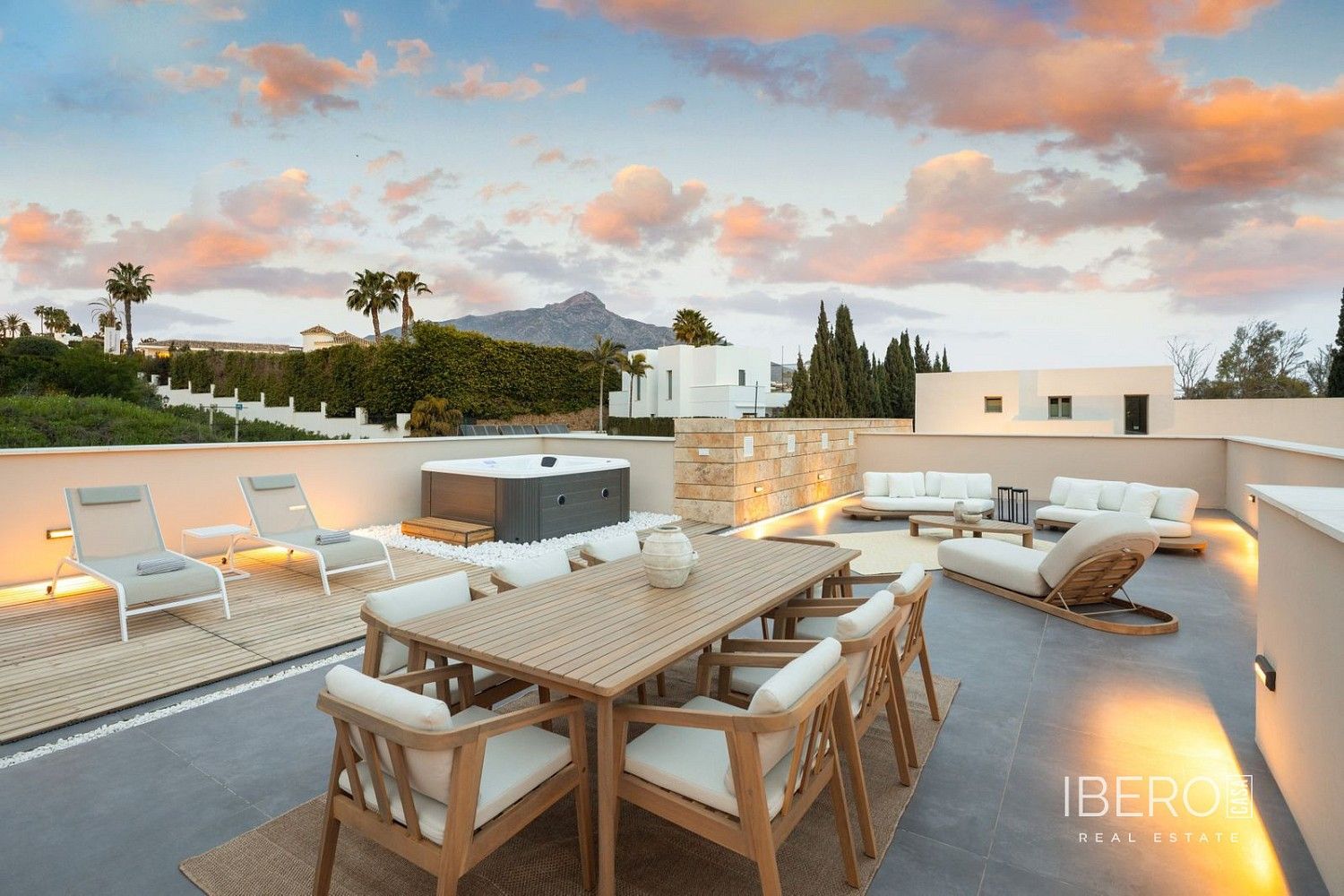 Prodej rodinný dům - Nueva Andalucía, Španělsko, 653 m² - 5