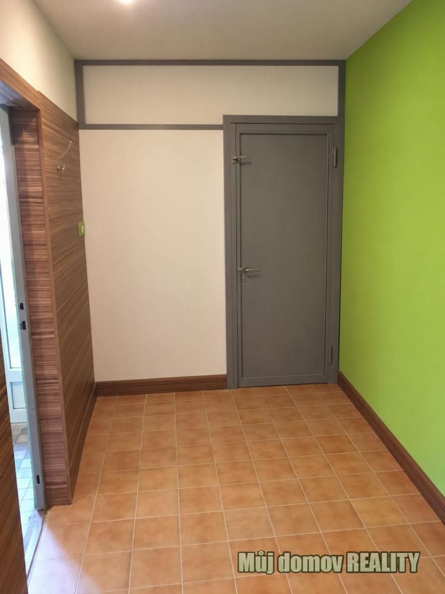 Pronájem kancelář - Čihákova, Praha, 9 m² - 2