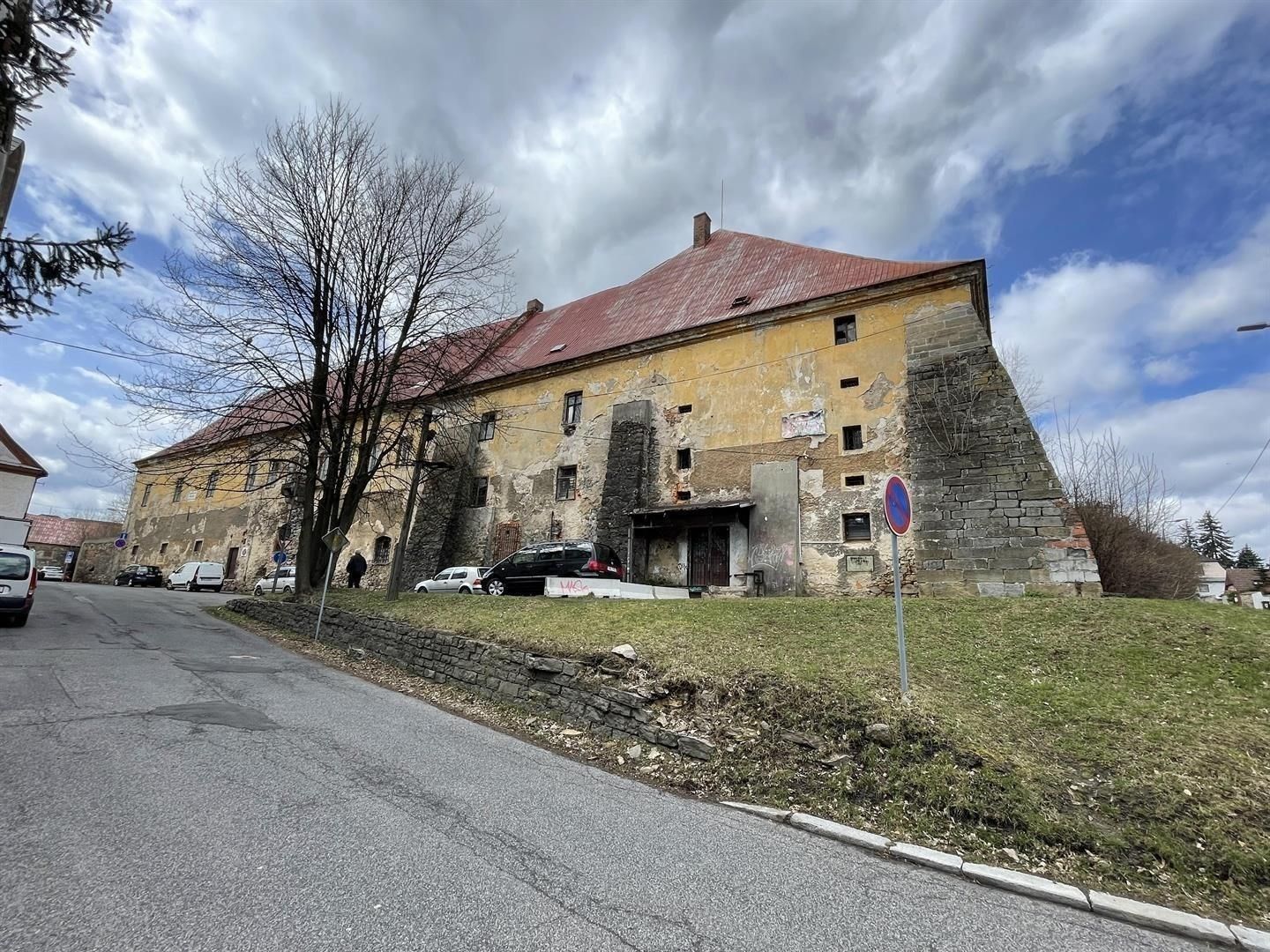 Sklady, Jiříkovská 842, Rumburk 1, 177 m²