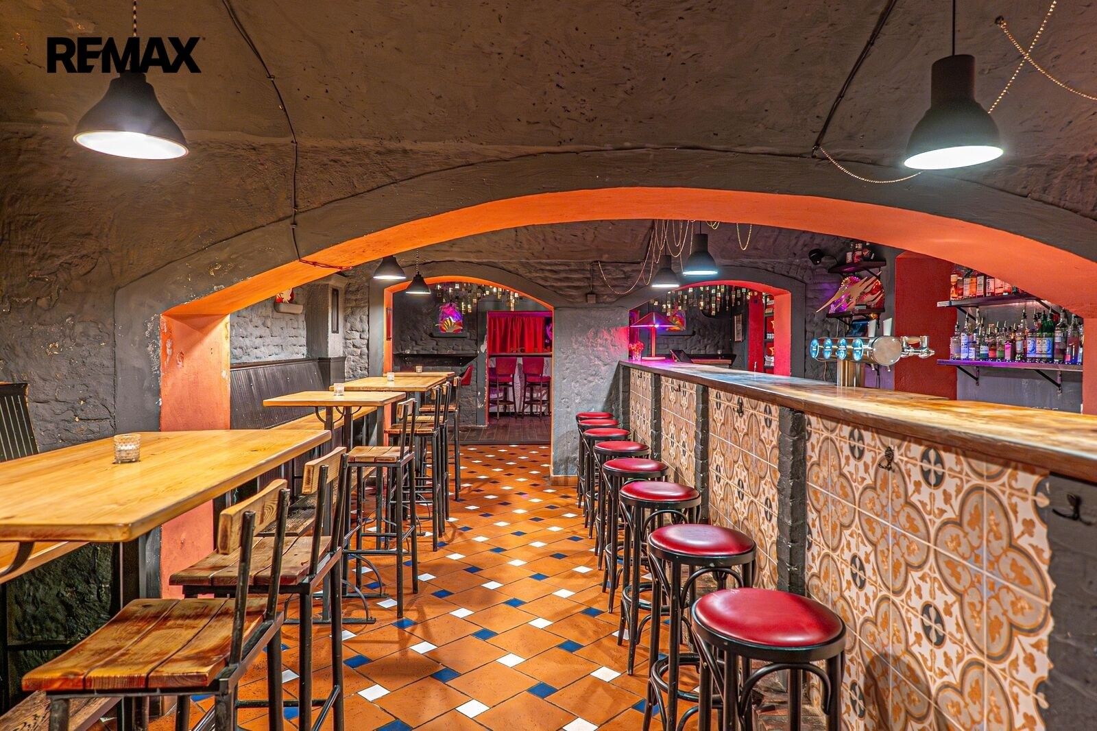 Restaurace · 250 m² · Šmeralova 130, Praha Bubeneč - 3