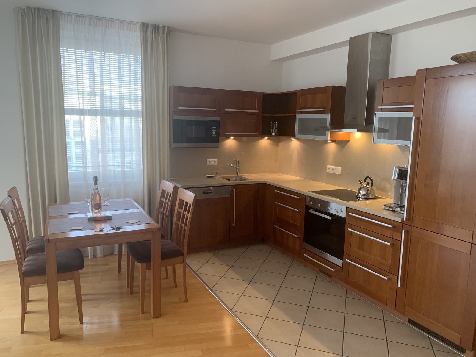 3+kk, U Zvonařky, Praha - Vinohrady, 96 m² - 2