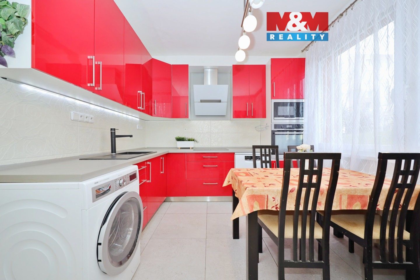 5+1, Na Bradle, Světlá nad Sázavou, 92 m²