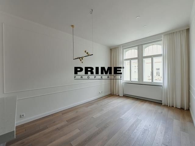 3+kk, náměstí Jiřího z Poděbrad, Praha, 93 m²