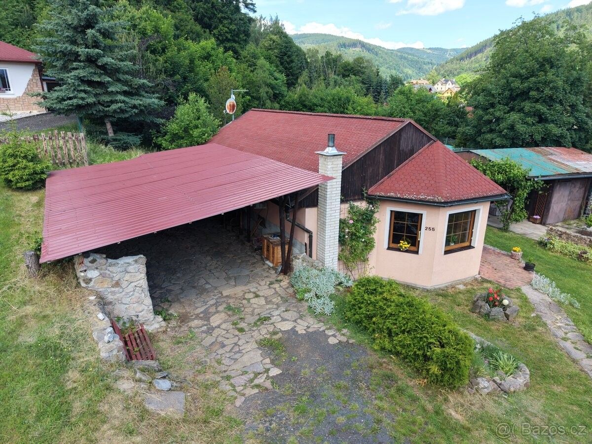 Rodinné domy, Perštejn, 431 63 - 2