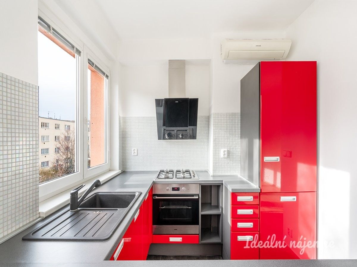 2+kk, Krchlebská, Praha, 39 m²