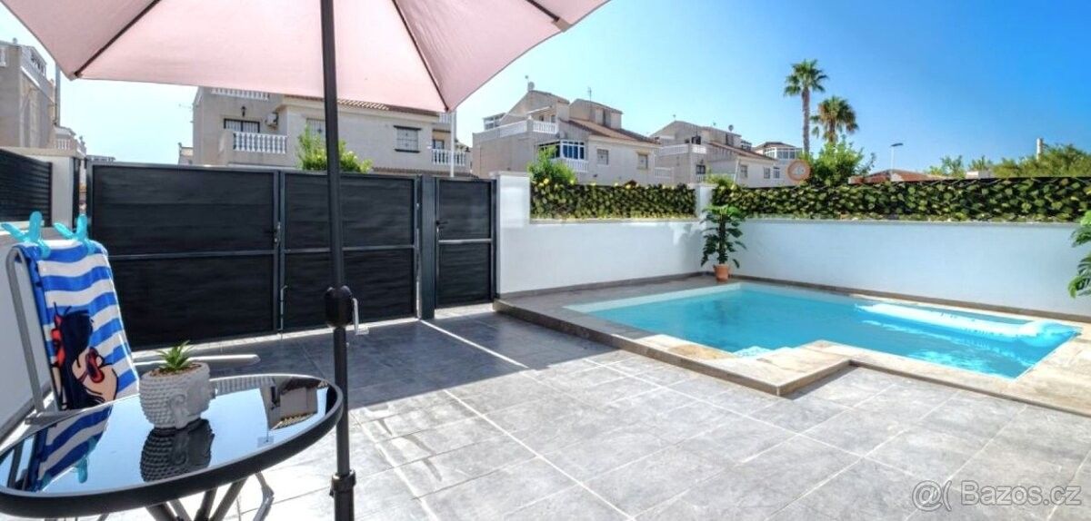 Rodinné domy, 987 66, Zahraničí