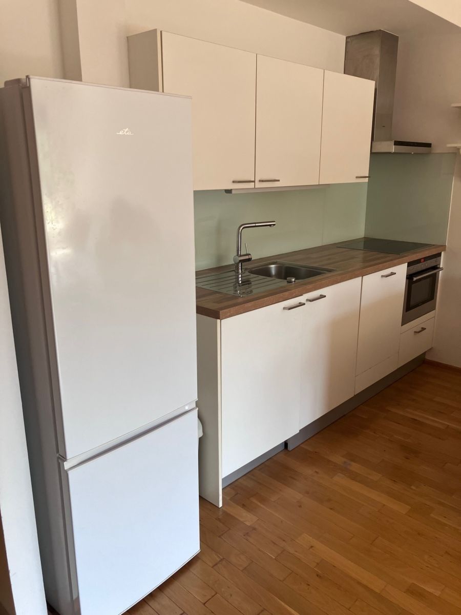 Pronájem byt 2+kk - Linhartova, Praha - Košíře, 54 m² - 5