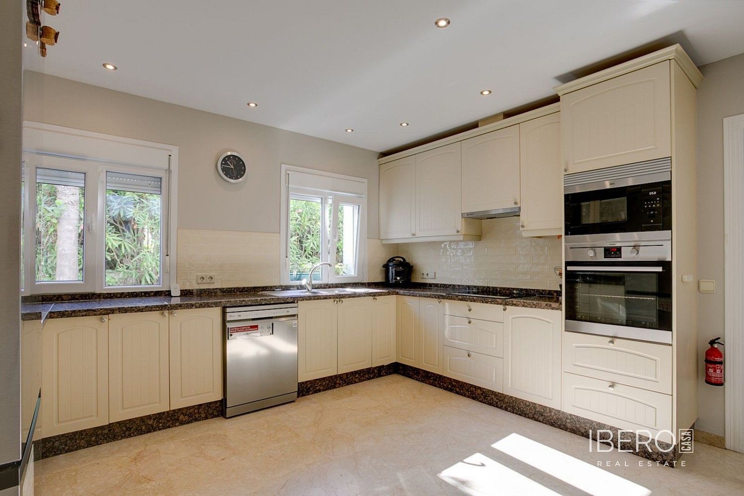 Prodej rodinný dům - El Paraiso, ES, 238 m² - 5