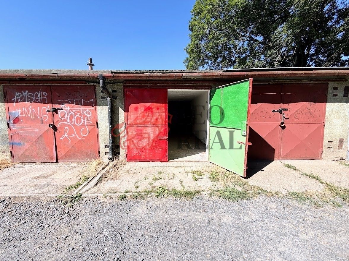 Garáže, Vojanova, Opava, 19 m² - 2