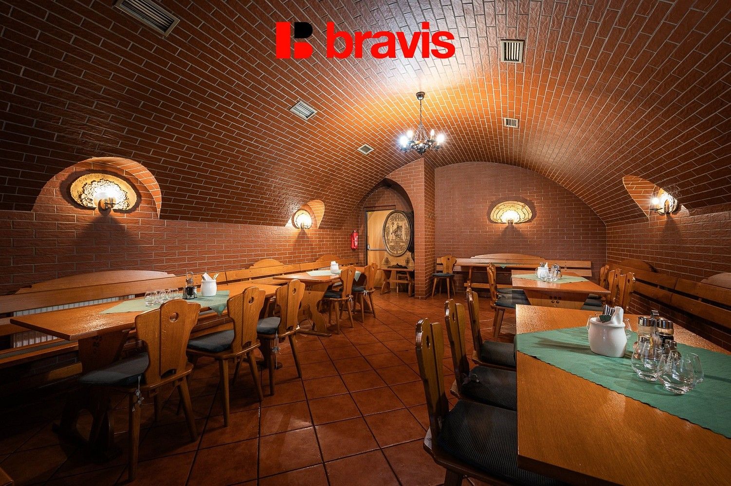 Restaurace, Hodonín, Jihomoravský kraj, 2 000 m² - 2