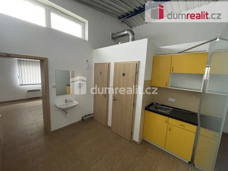 Výrobní prostory · 677 m² · V Lukách, Příbram - 4