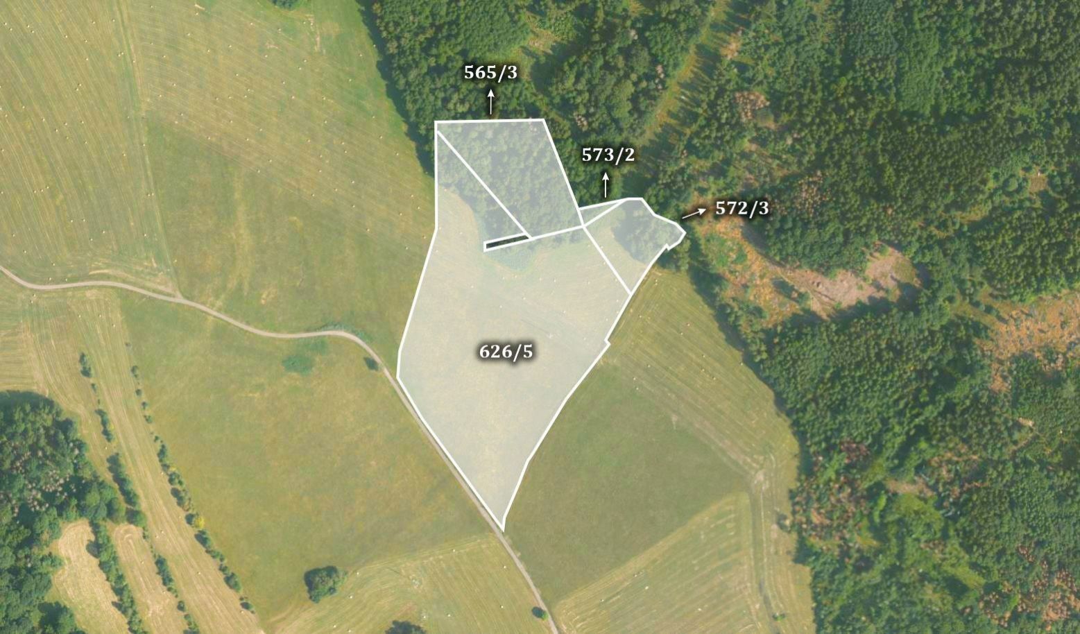 Prodej zemědělský pozemek - Kunratice, 106 824 m²