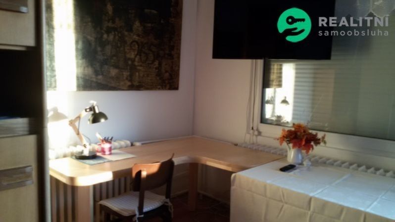 Pronájem byt 2+kk - Veverkova, Hradec Králové, 52 m²