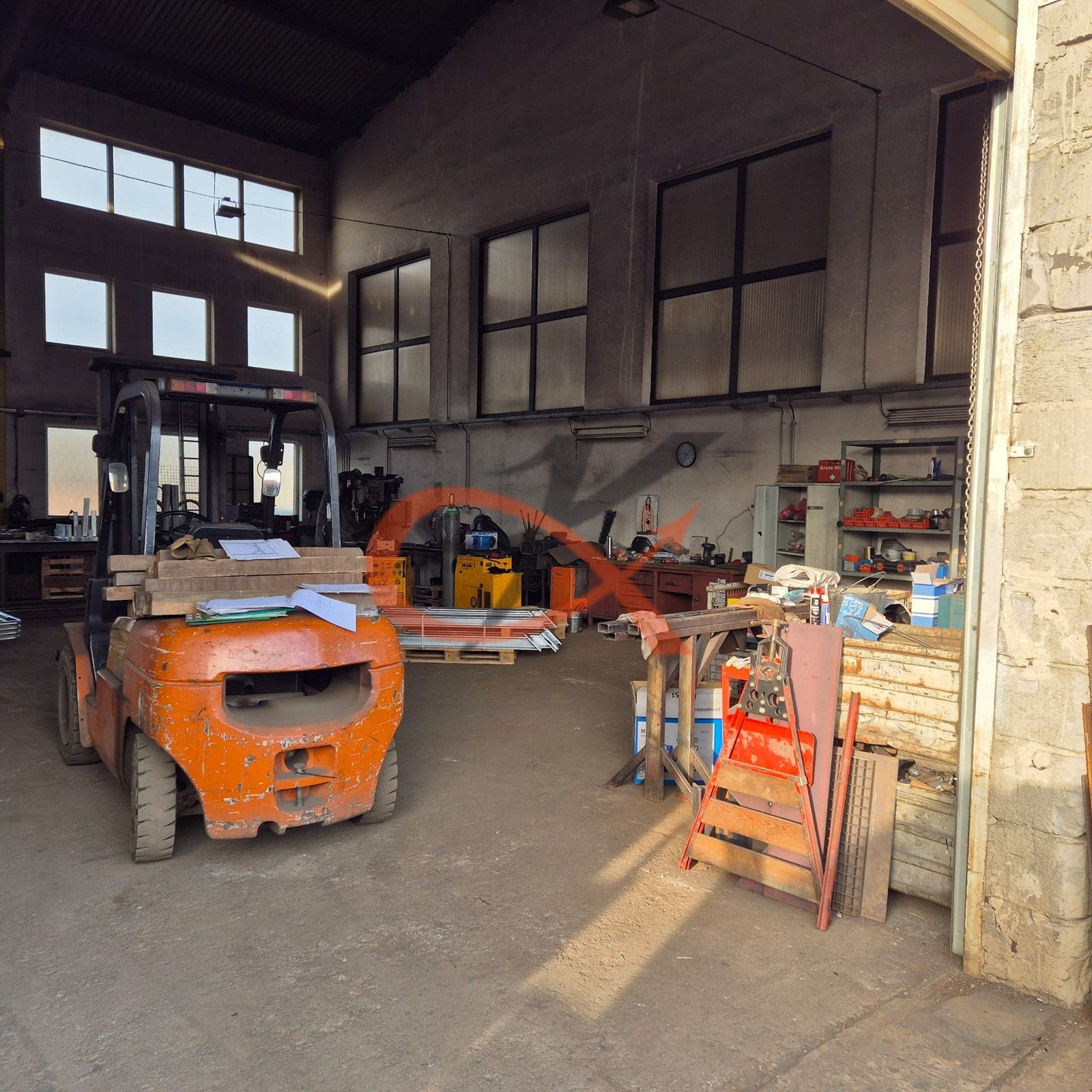 Pronájem výrobní prostory - Krhová, 400 m²