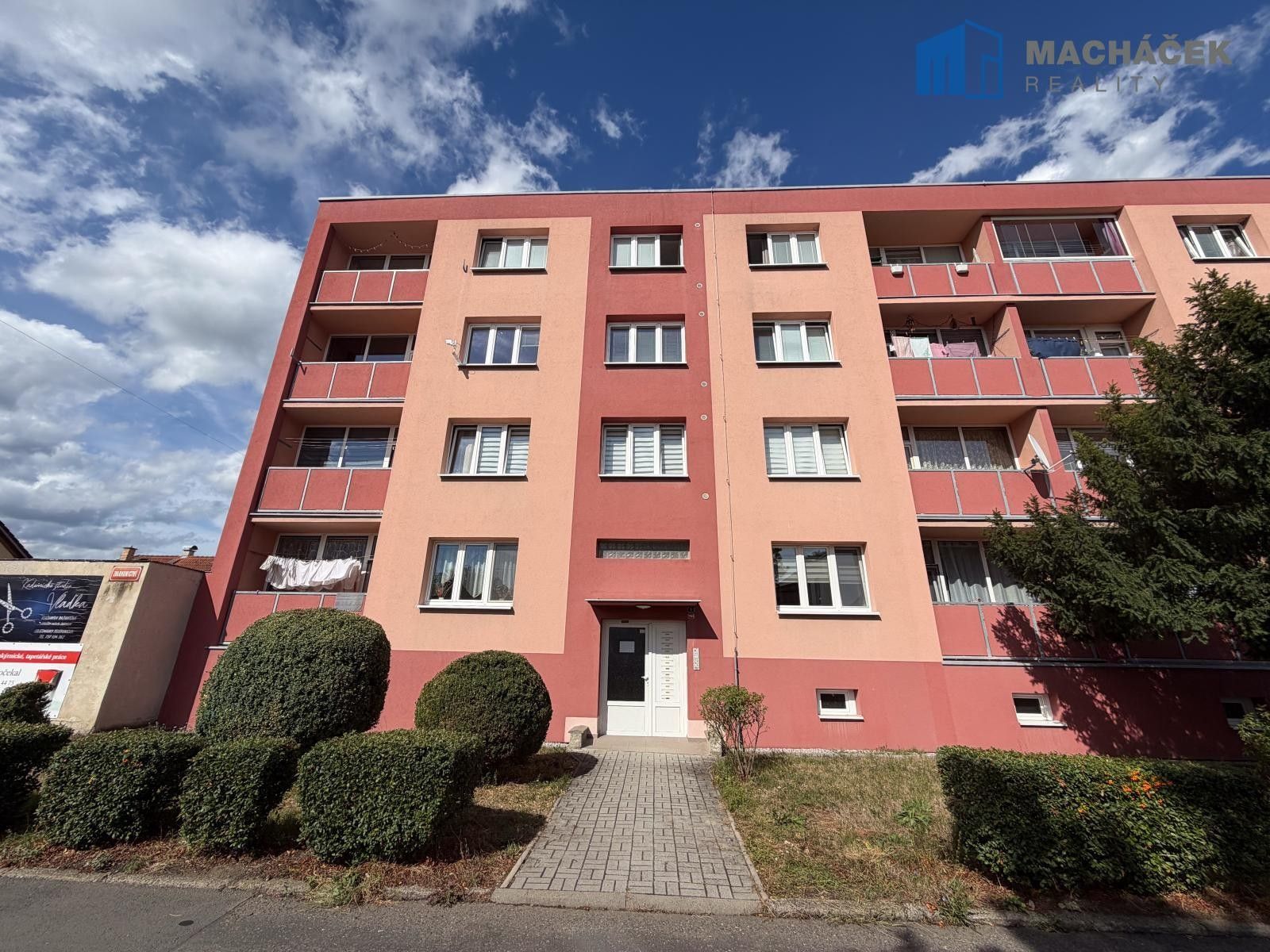 2+1, Zahradnictví , Duchcov, 52 m² - 1
