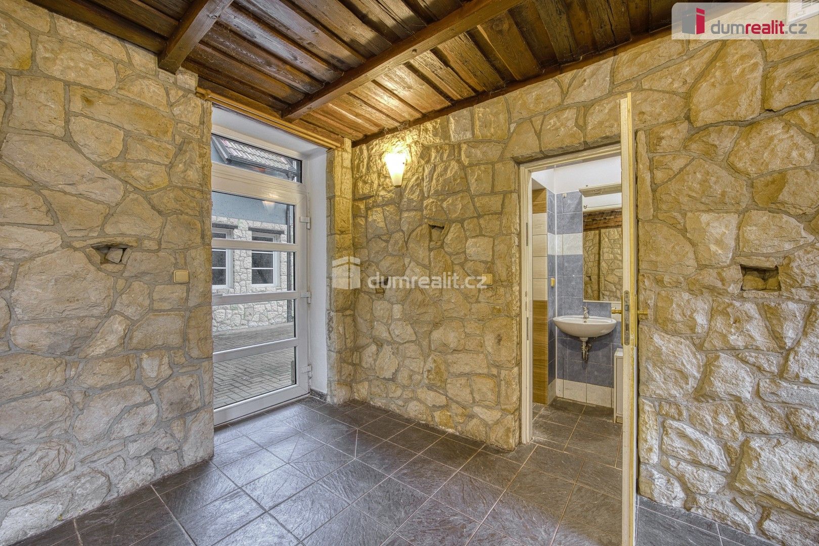 Pronájem byt 3+kk - Janáčkova, Neratovice, 100 m²