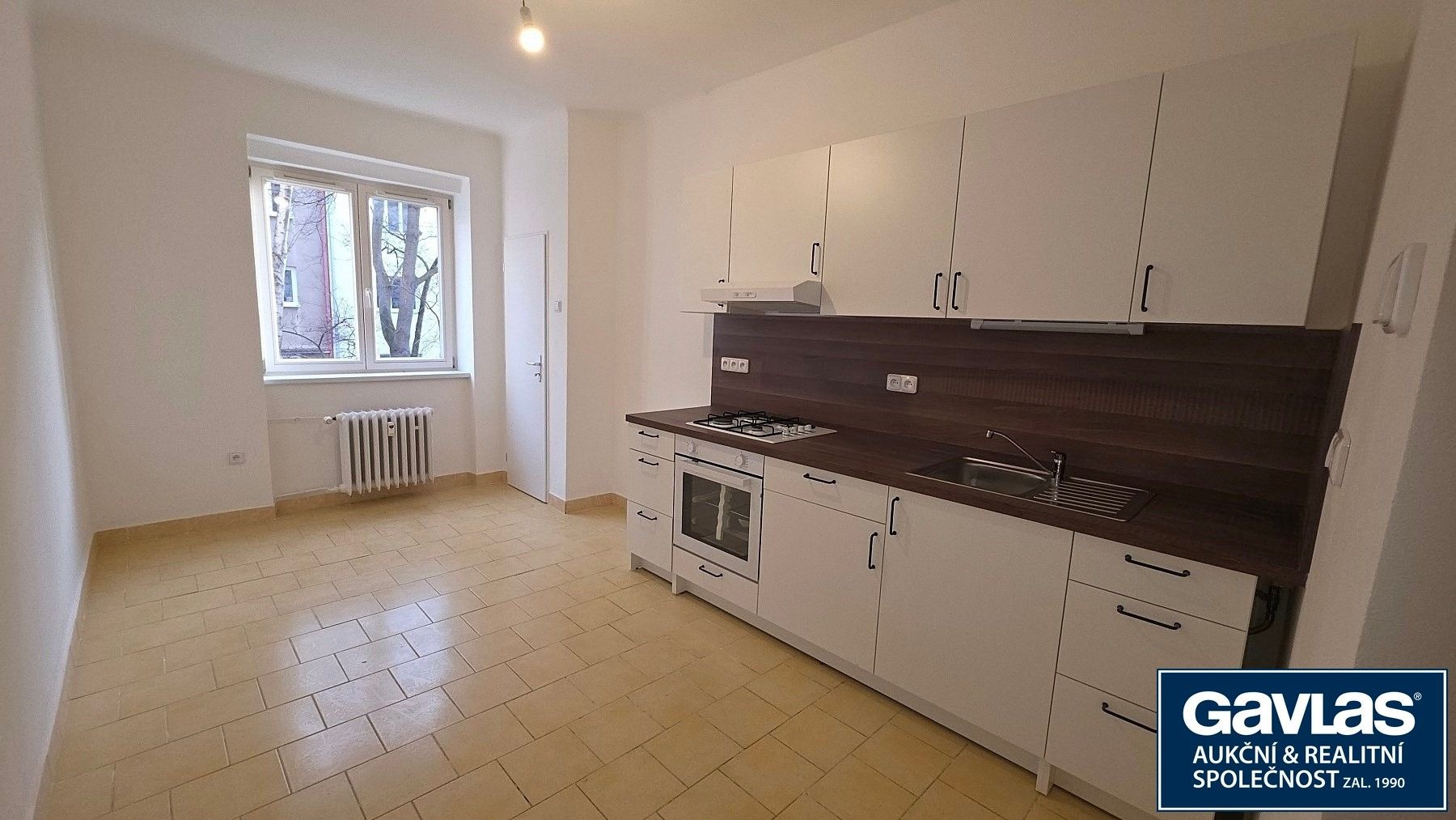 Pronájem byt 1+1 - Hartigova 2395, Praha, 51 m²