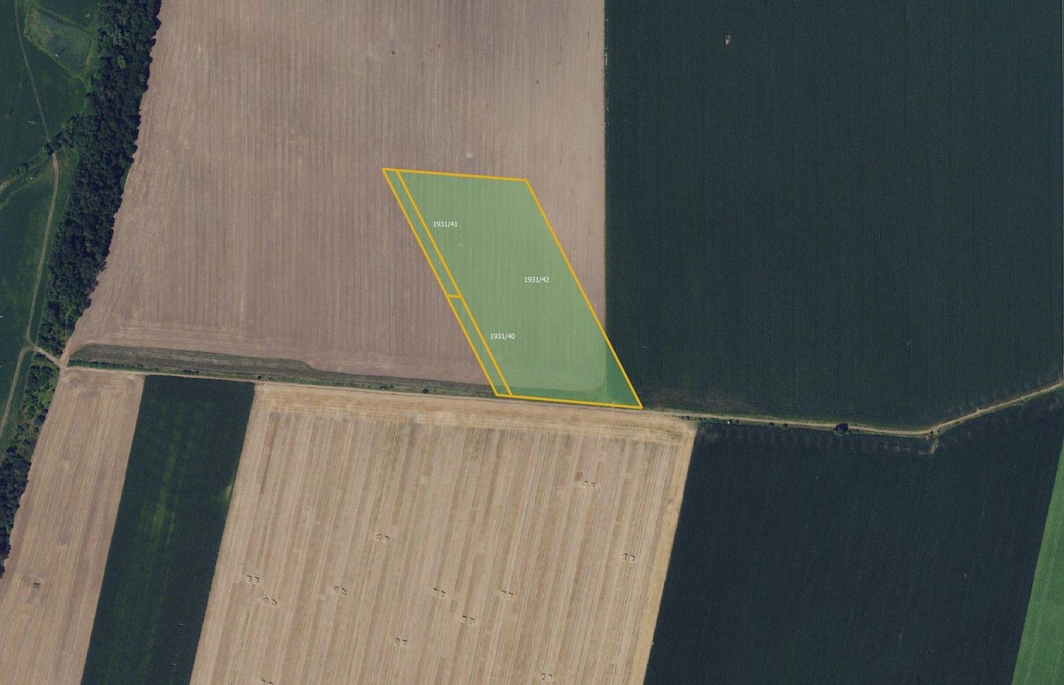 Zemědělský pozemek, 18 301 m²