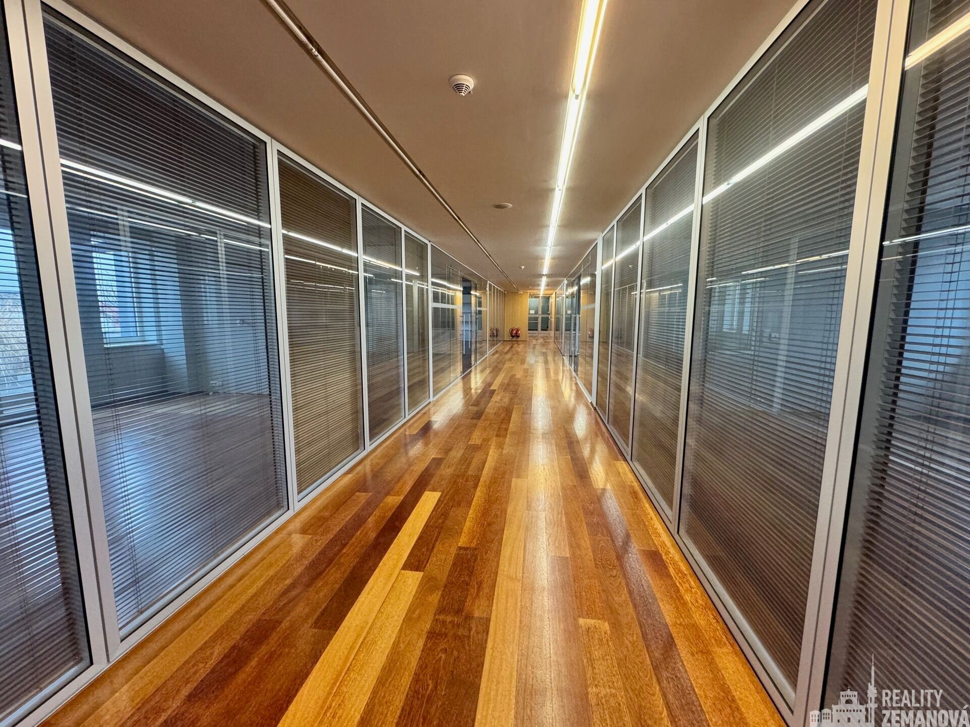 Pronájem kancelář - Karla Engliše, Praha, 469 m²