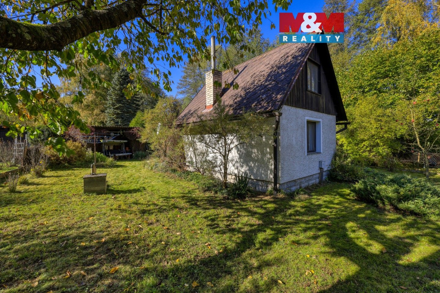 Chaty, Hrádek, 340 m²