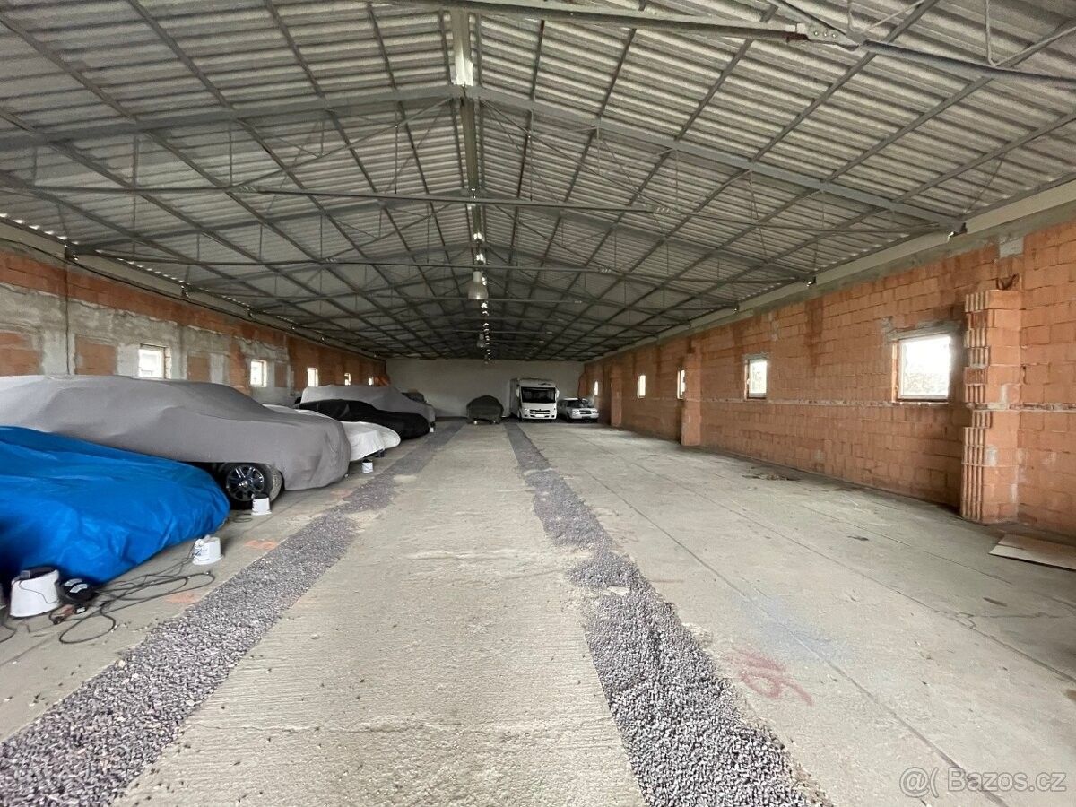 Pronájem garáž - Znojmo, 671 81, 600 m²