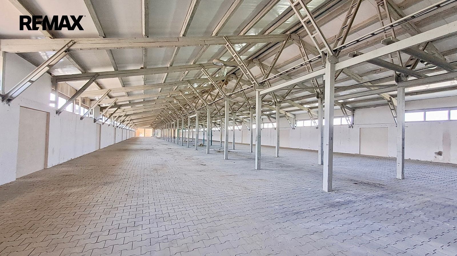 Sklad · 3 690 m² · Dolní Chvatliny, okres Kolín, Středočeský kraj - 3
