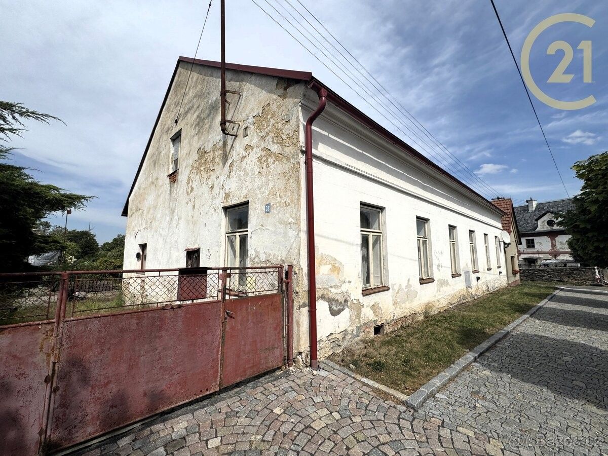 Rodinné domy, Předhradí, 539 74