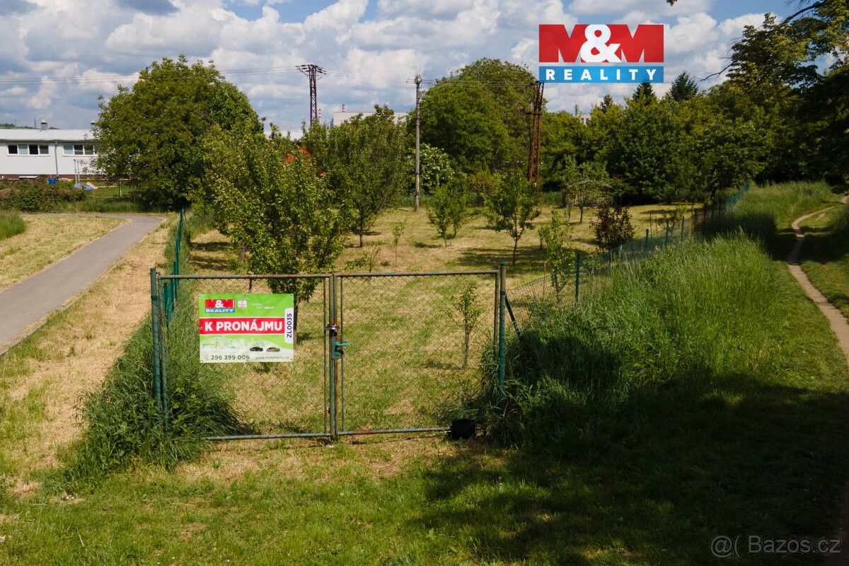 Zahrady, Zlín, 760 01, 1 799 m²