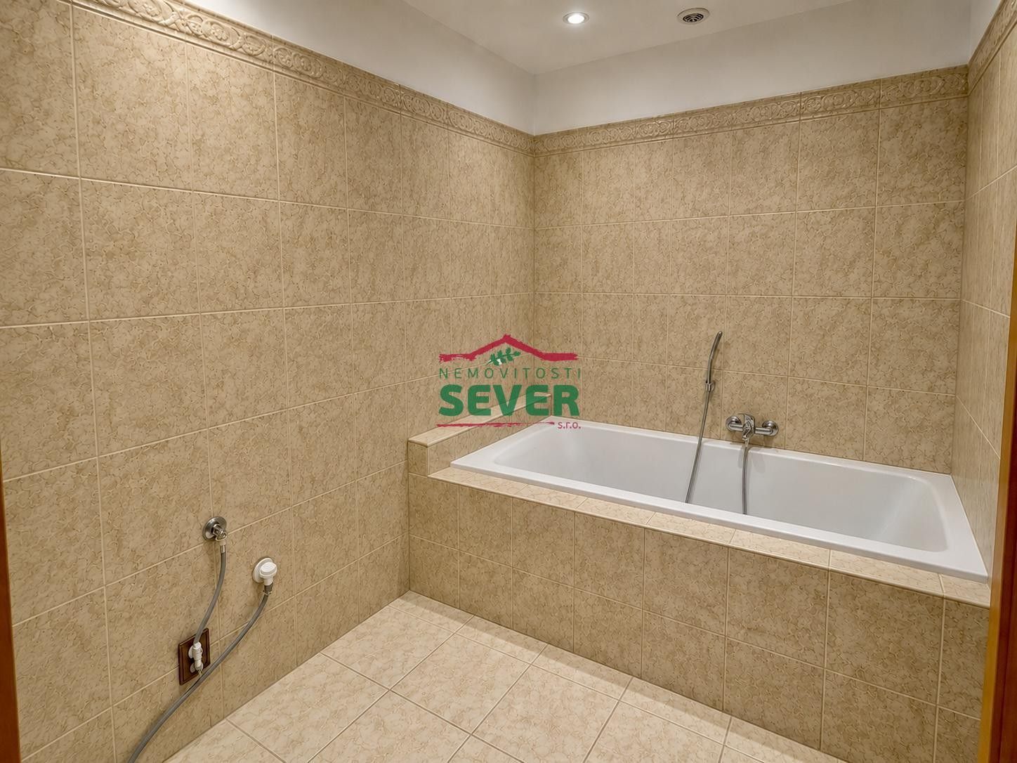 Prodej rodinný dům - Dlouhá, Lenešice, 150 m² - 5